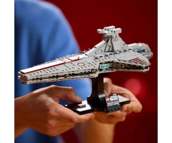 LEGO® Star Wars™: Venator-osztályú támadó cirkáló (75441)