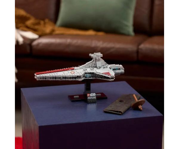 LEGO® Star Wars™: Venator-osztályú támadó cirkáló (75441)