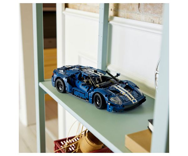 LEGO® Technic: 2022 Ford GT (42154)