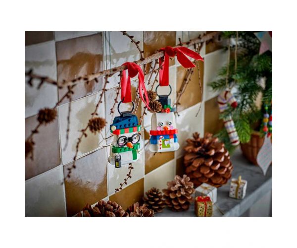 LEGO®: Hóemberes karácsonyi díszek (40812)