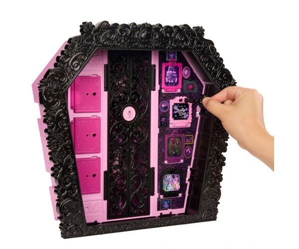 Monster High Rémtrendi Öltöző Draculaura Babával - Mattel