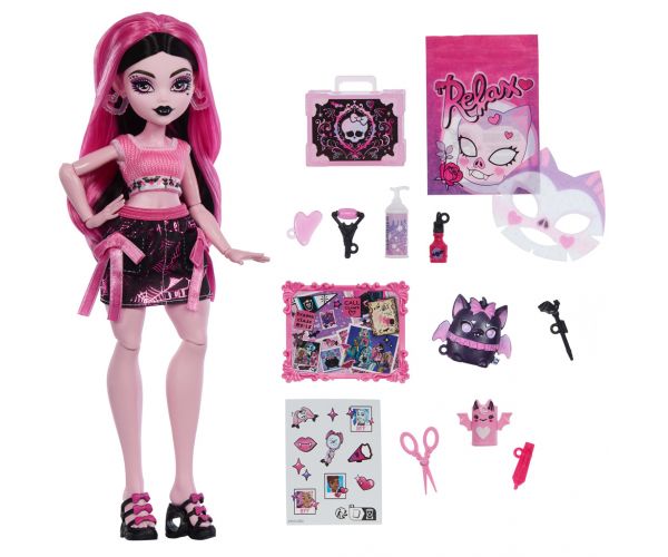 Monster High Rémségápolás Draculaura baba kiegészítőkkel - Mattel
