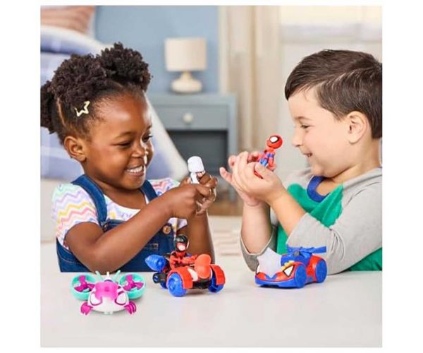 Póki és csodálatos barátai: Szuperhősök és járgányaik játékszett - Hasbro