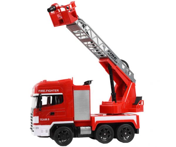 RC Távirányítós emelőkosaras tűzoltóautó vízágyúval 1/24-es méretarány 27 MHz 30cm