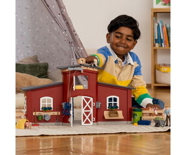 Schleich: Farm World - Farm istállóval és állatokkal (42606)