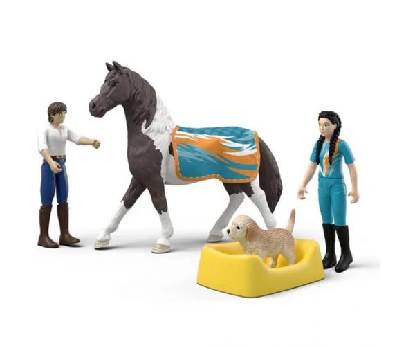 Schleich: Horse Club Kim lovaglóedzése játékszett (42799)
