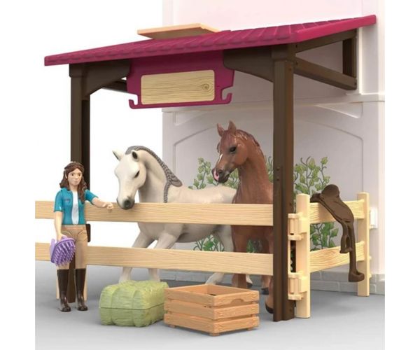 Schleich: Horse Club Tóparti villa és lovarda (42785)