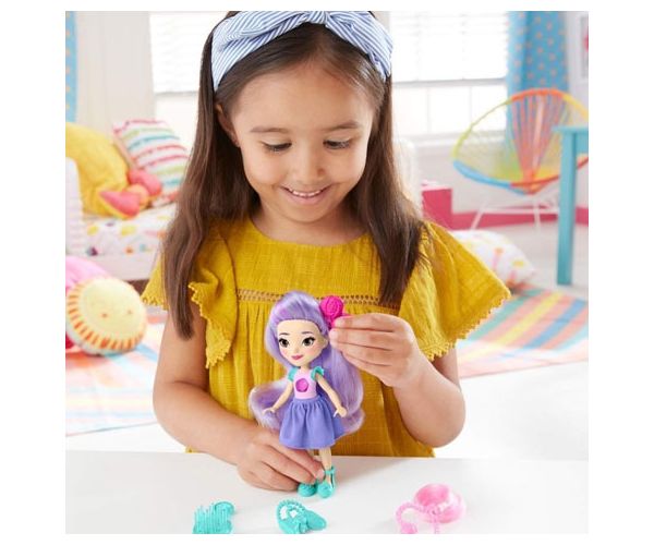 Napsugár: Blair baba kiegészítőkkel 15cm - Mattel