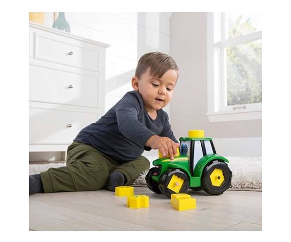 Johnny Traktor formaillesztő elemekkel - Tomy