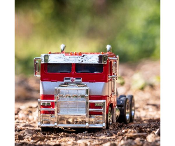 Transformers: Optimus Prime T7 fém autómodell 1/32 - Simba Toys
