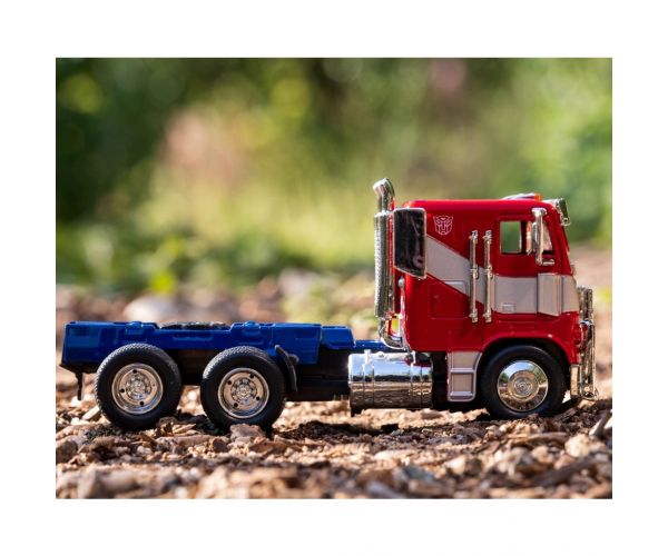 Transformers: Optimus Prime T7 fém autómodell 1/32 - Simba Toys